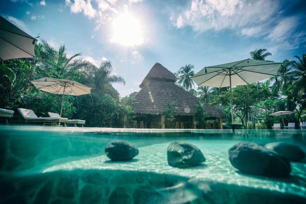 Clandestino Beach Resort Parrita Exteriör bild