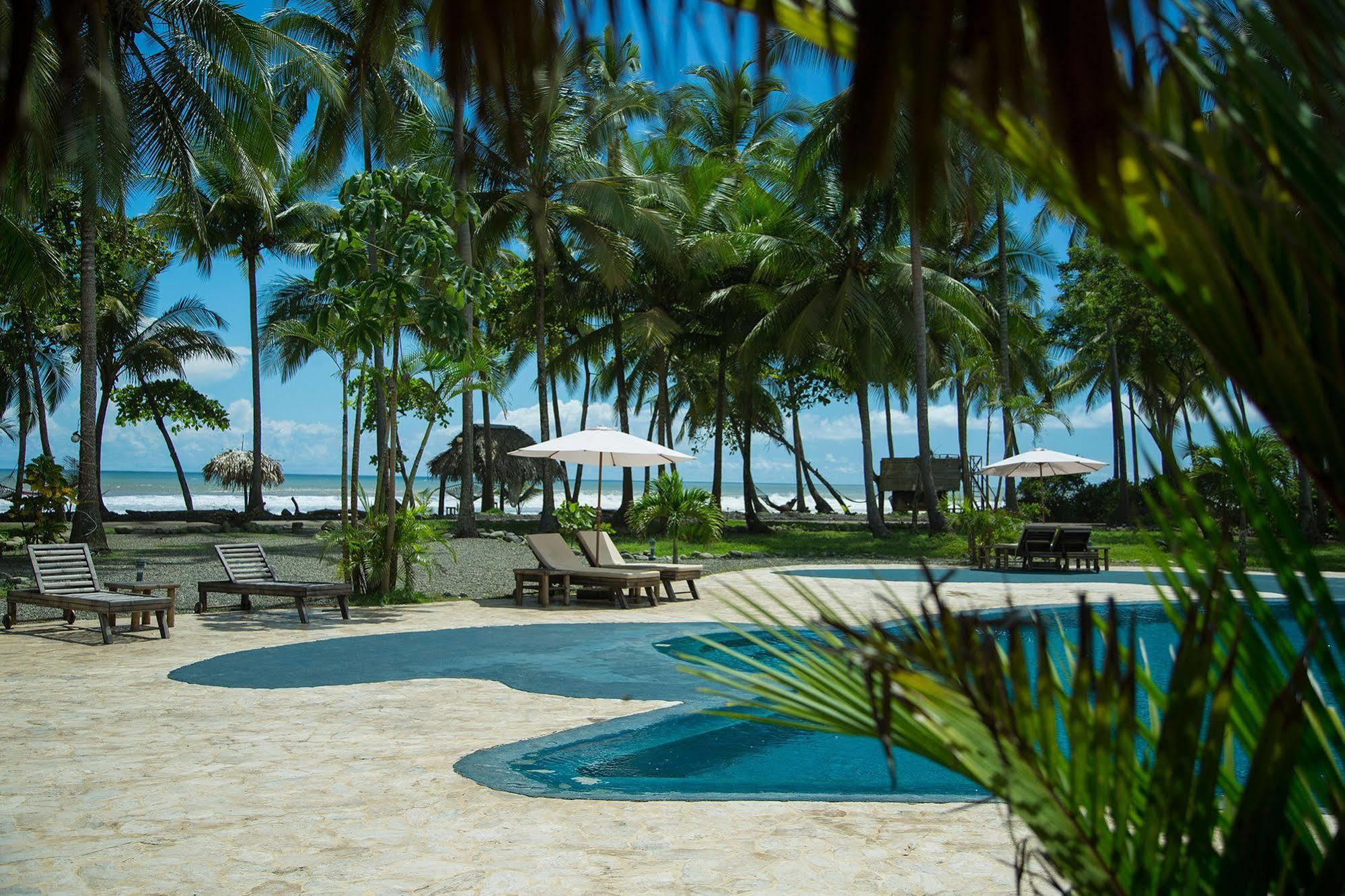 Clandestino Beach Resort Parrita Exteriör bild