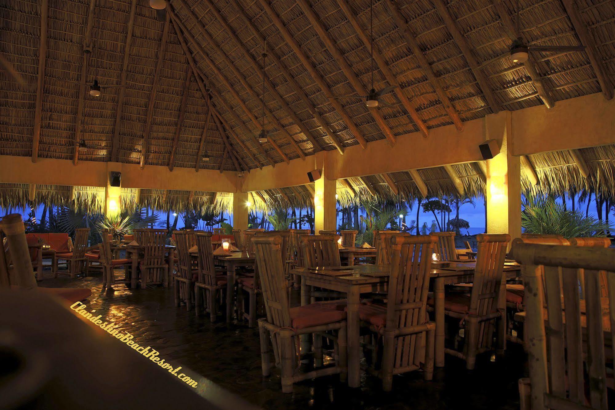 Clandestino Beach Resort Parrita Exteriör bild