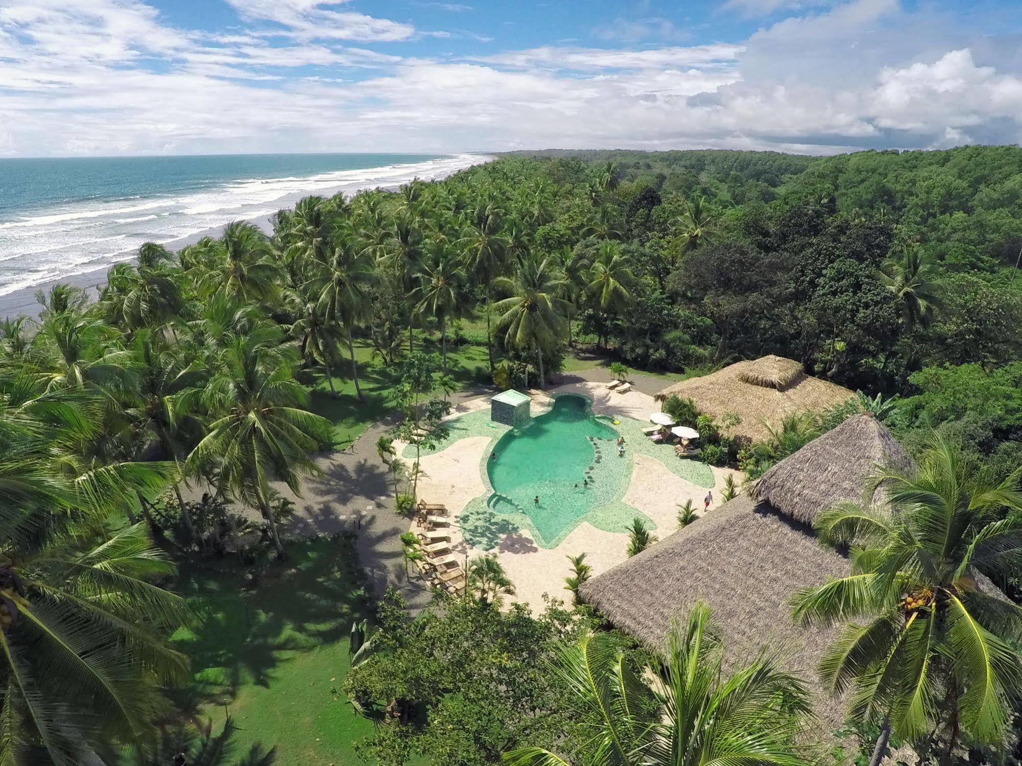 Clandestino Beach Resort Parrita Exteriör bild